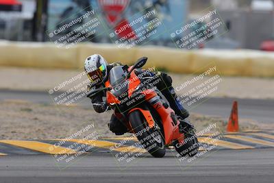 media/Jan-15-2023-SoCal Trackdays (Sun) [[c1237a034a]]/Turn 2 Set 1 (1145am)/